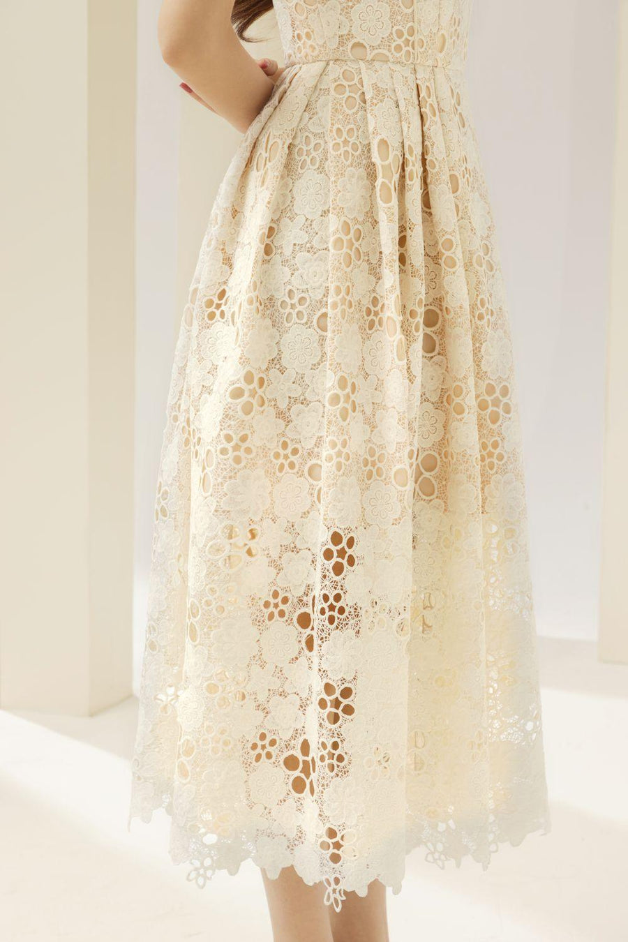Maria A-line Sleeveless Lace Midi Dress 3