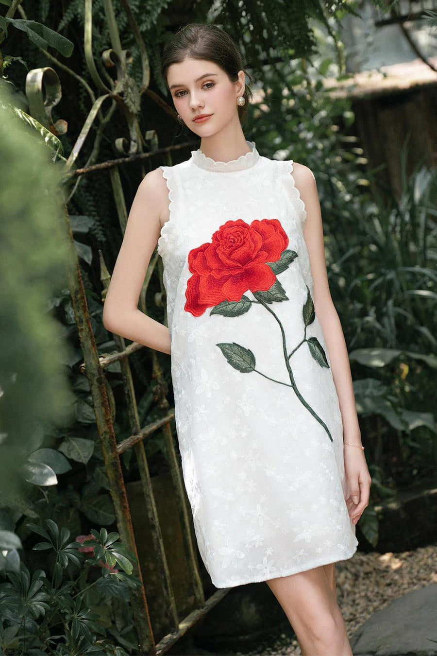 Marie Cla Straight High Neck Foam Organza Knee-length Dress 3