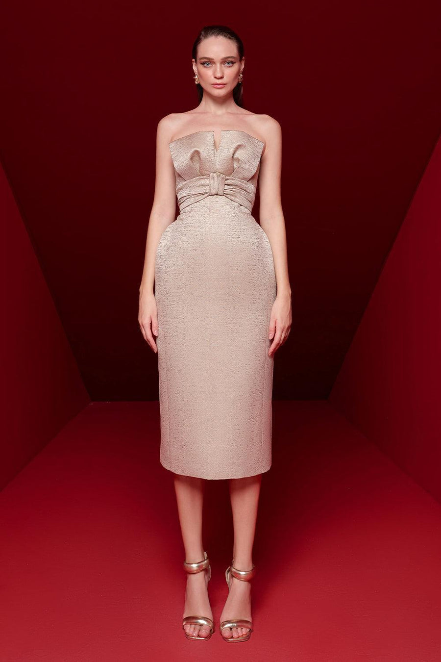 Michaela Pegged Sleeveless Brocade Midi Dress Midi Dress Pesty