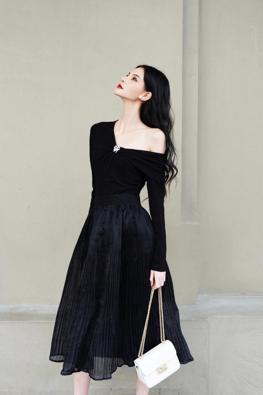 Molly Bodycon Asymmetric Neck Jersey Knit Top Long Sleeved Top Larmes