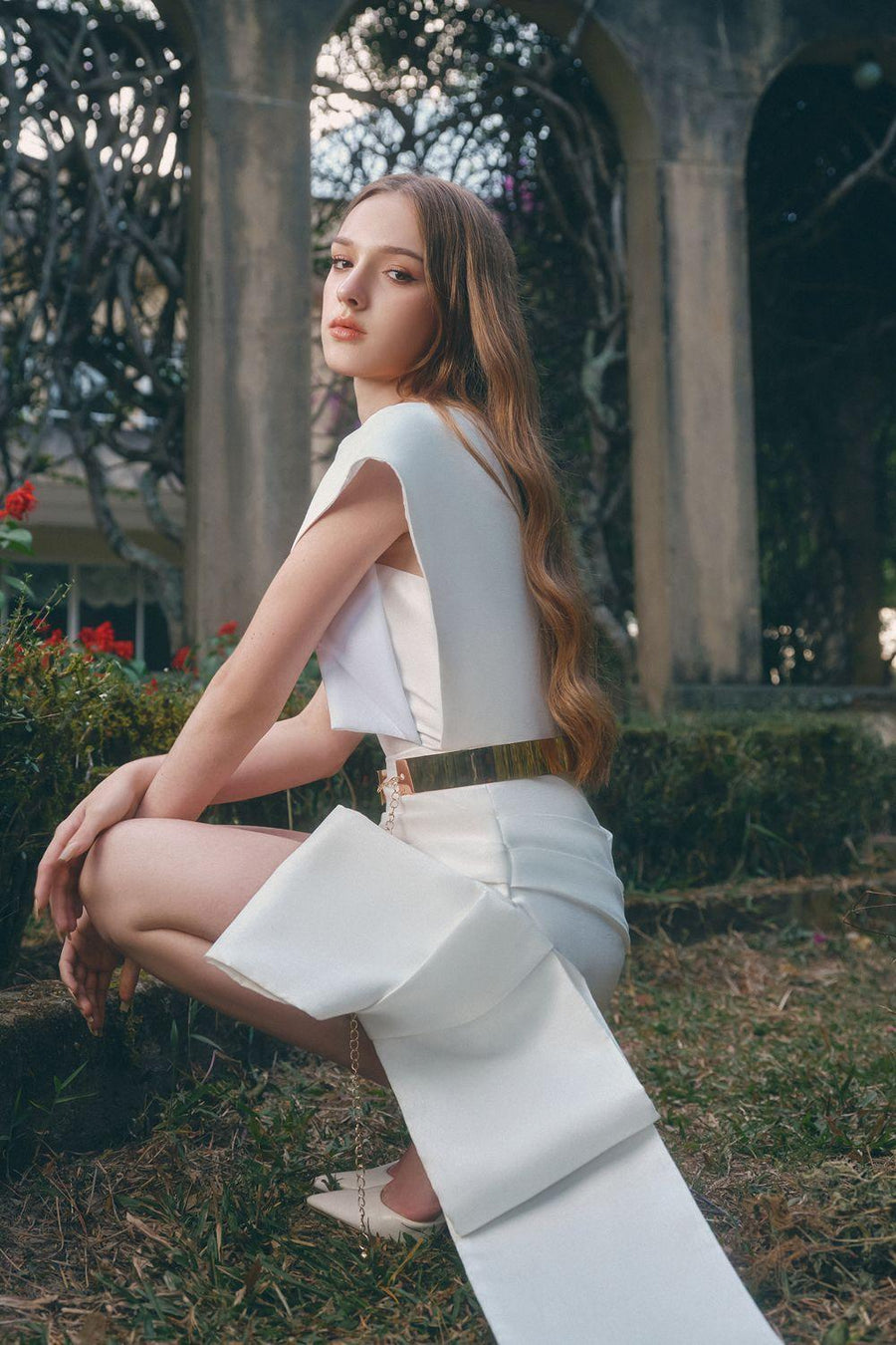 Morris Bodycon Asymmetric Sleeved Taffeta Mini Dress Mini Dress Calista de Minh Thanh