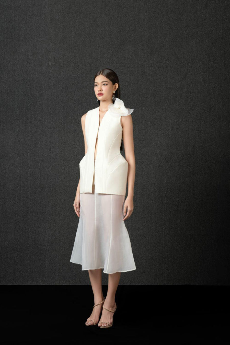 Ophelia Pegged V-Neck Taffeta Top White Sleeveless Top Pesty