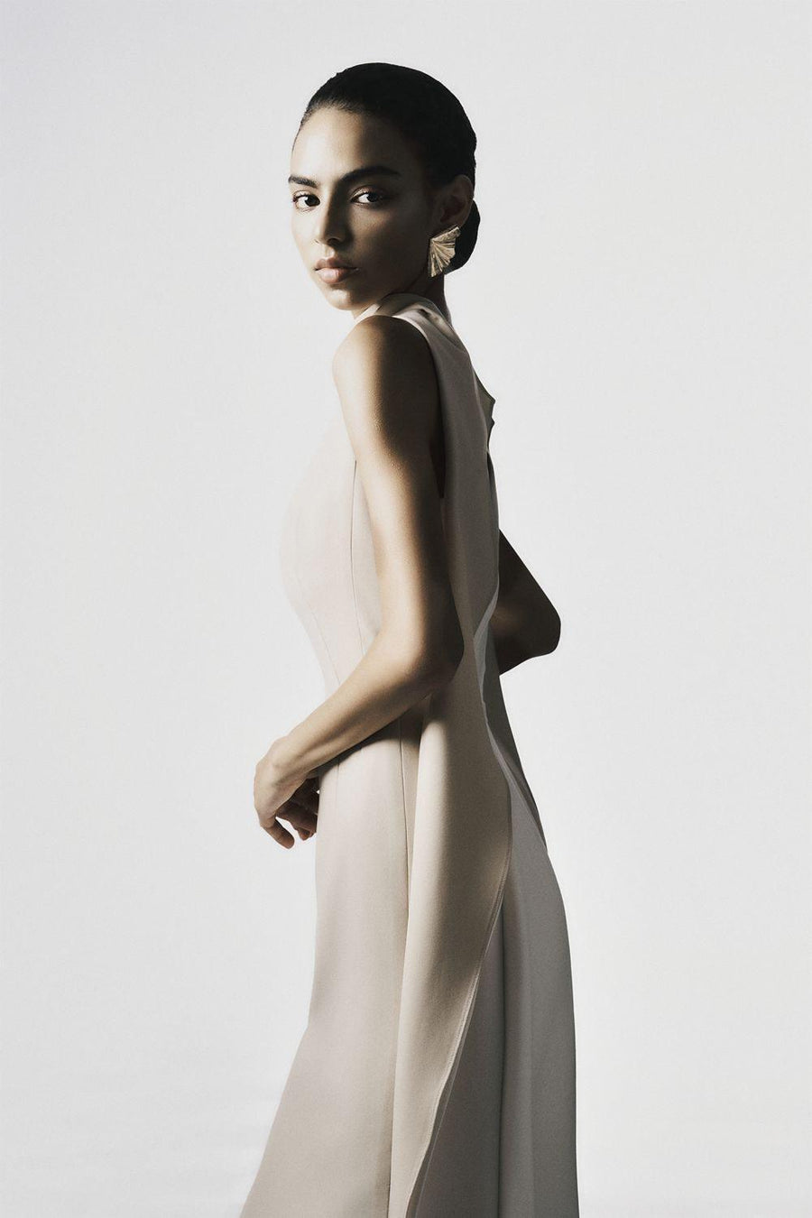 Poppy Trumpet Sleeveless Satin Floor Length Dress 10