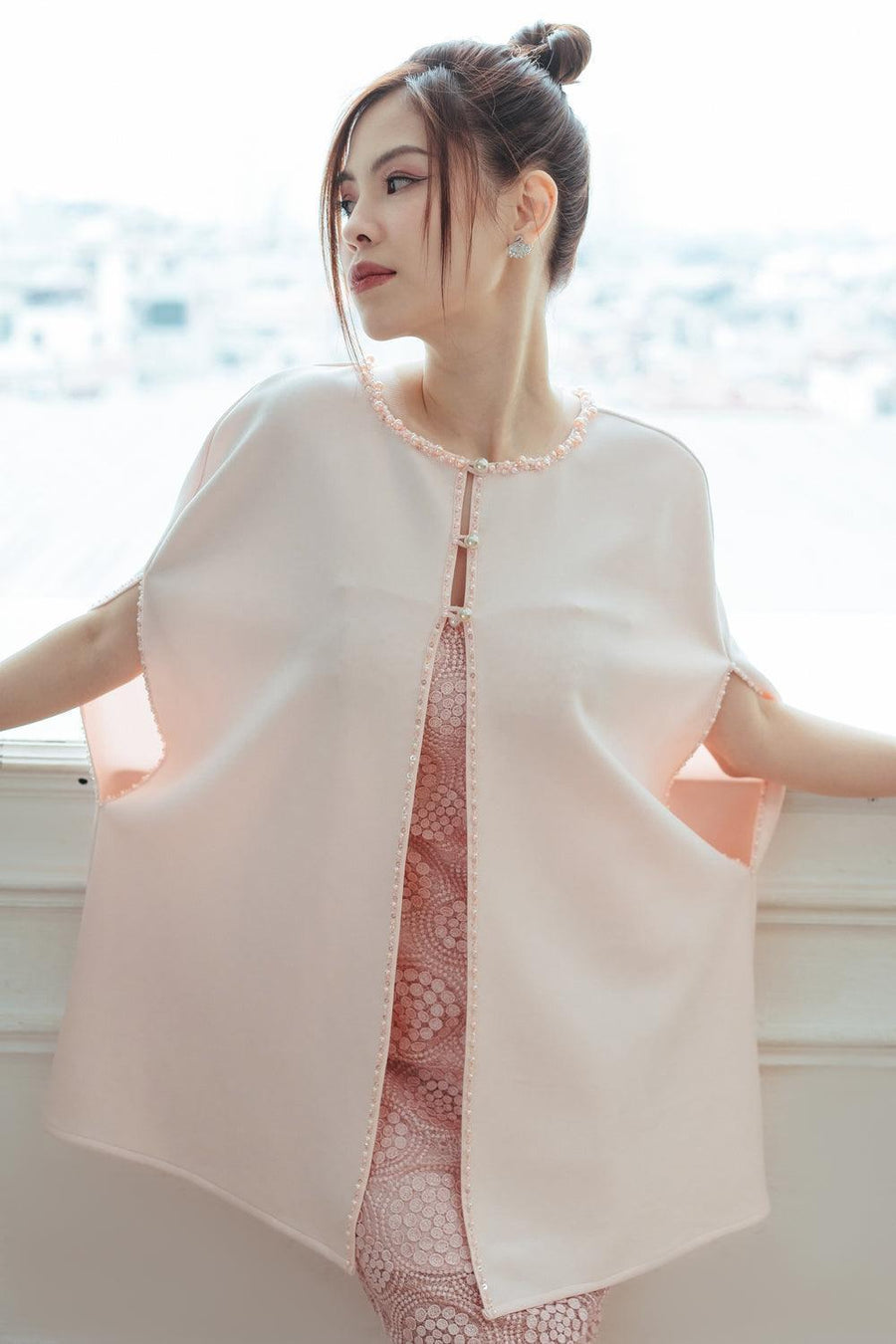 Ruby Straight Round Neck Synthetic Cape 4