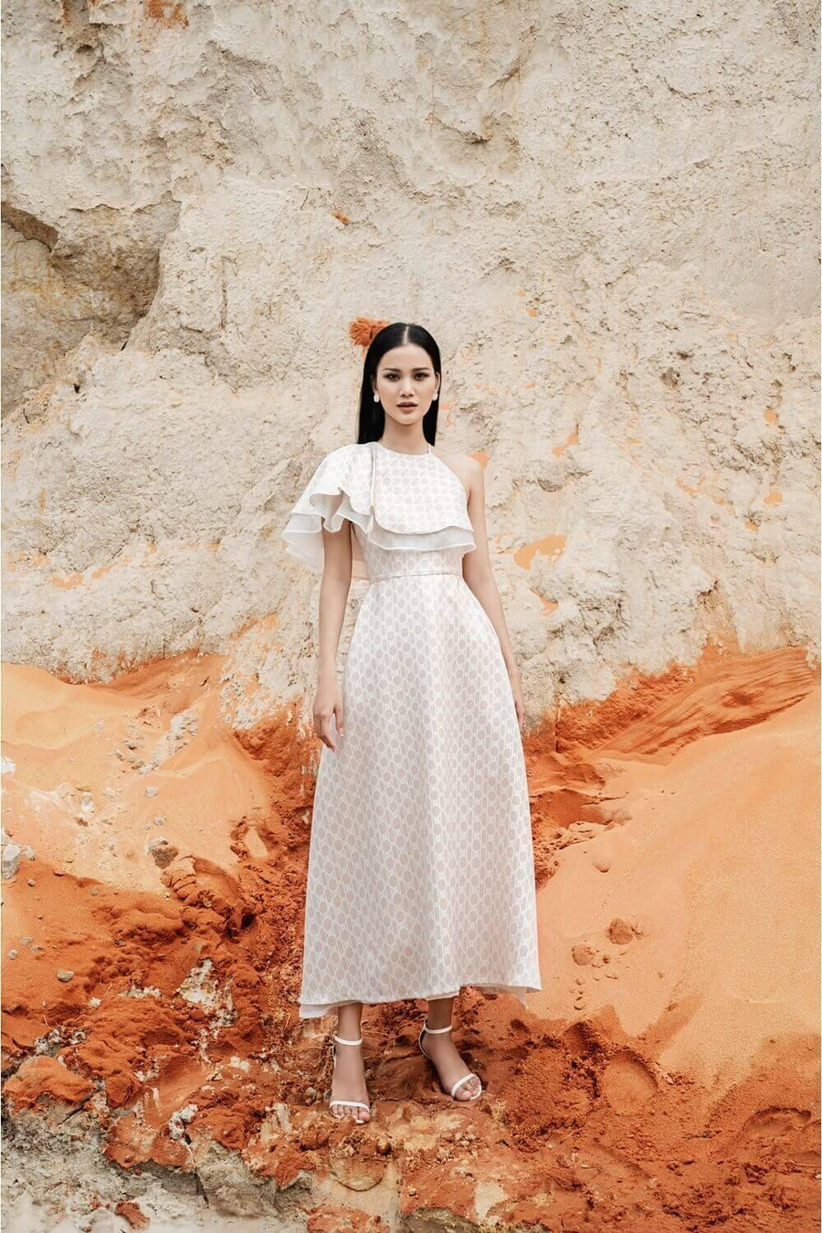 Sahar A-line Asymmetric Sleeved Cotton Midi Dress Midi Dress Larmes