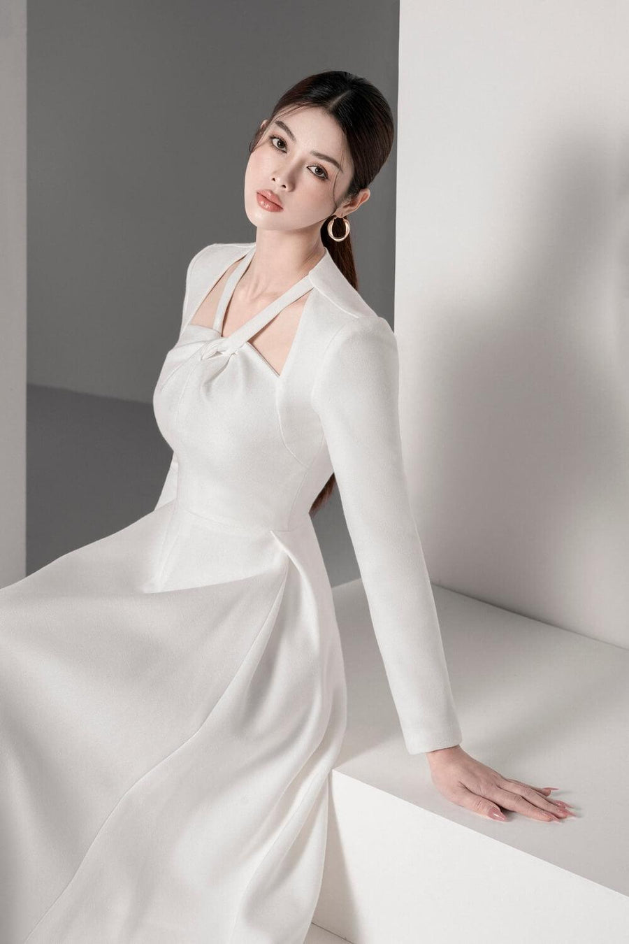 Saika Fit and Flare V-Neck Scuba Midi Dress White Midi Dress Delicate