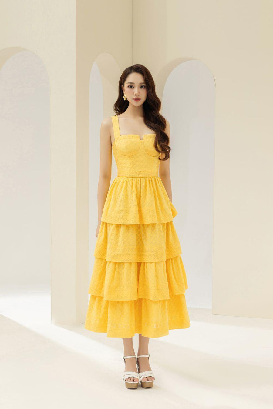 Señorita Layered Semi-Heart Neck Cotton Midi Dress 10