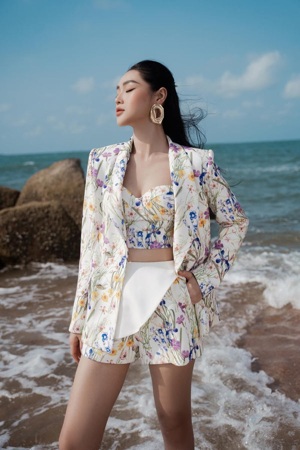 Shakira Straight Long Sleeved Texture Blazer White Floral Blazer Darling Diva