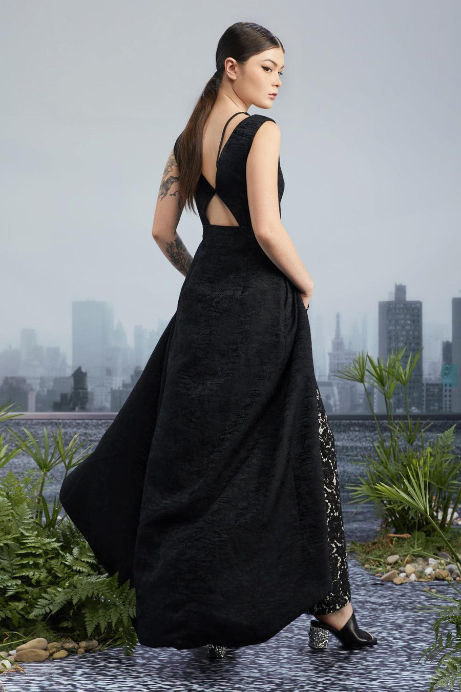 Shockwave Slit Sleeveless Brocade Long Length Top 2