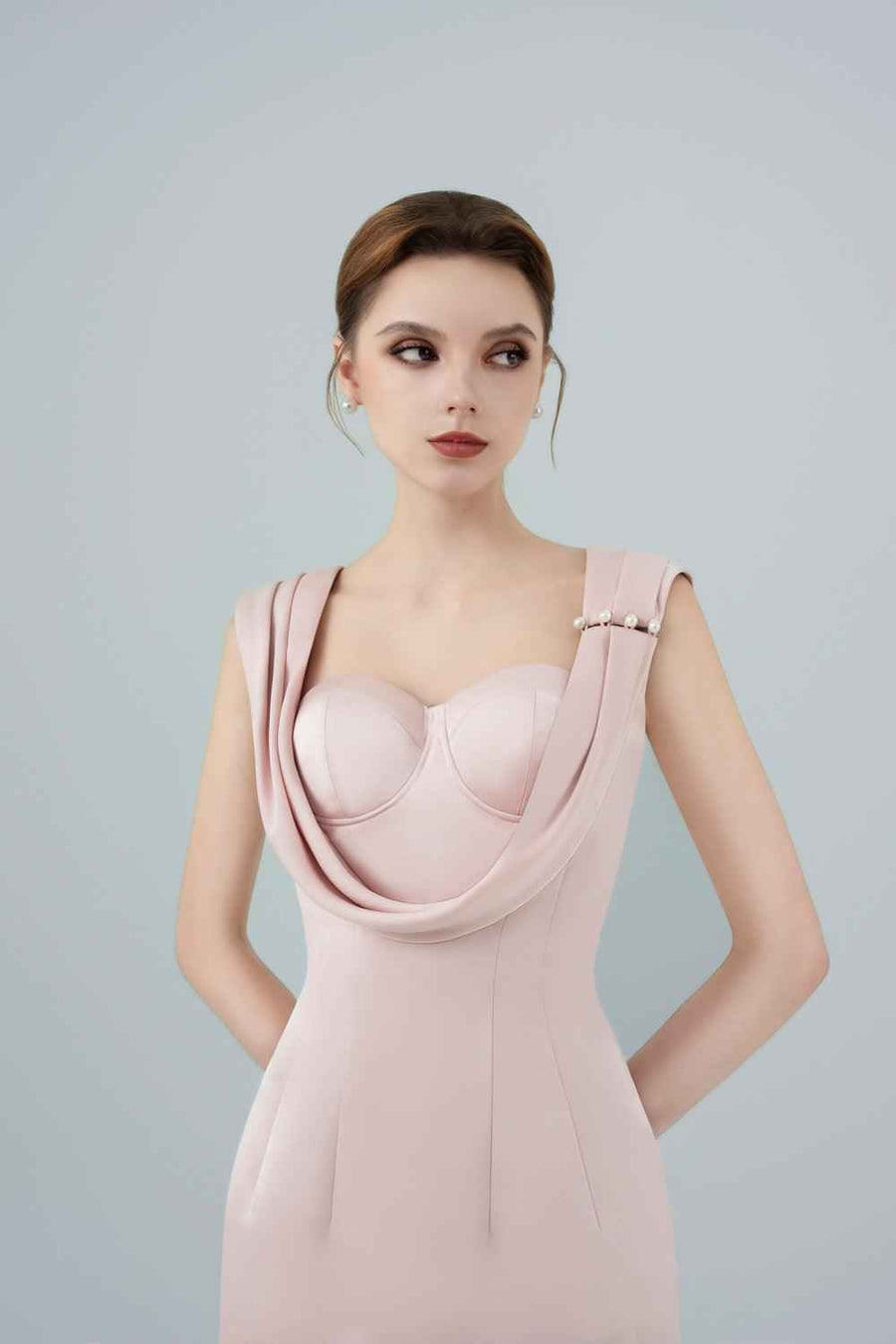 Sirena Sheath Semi-Heart Neck Polycotton Midi Dress