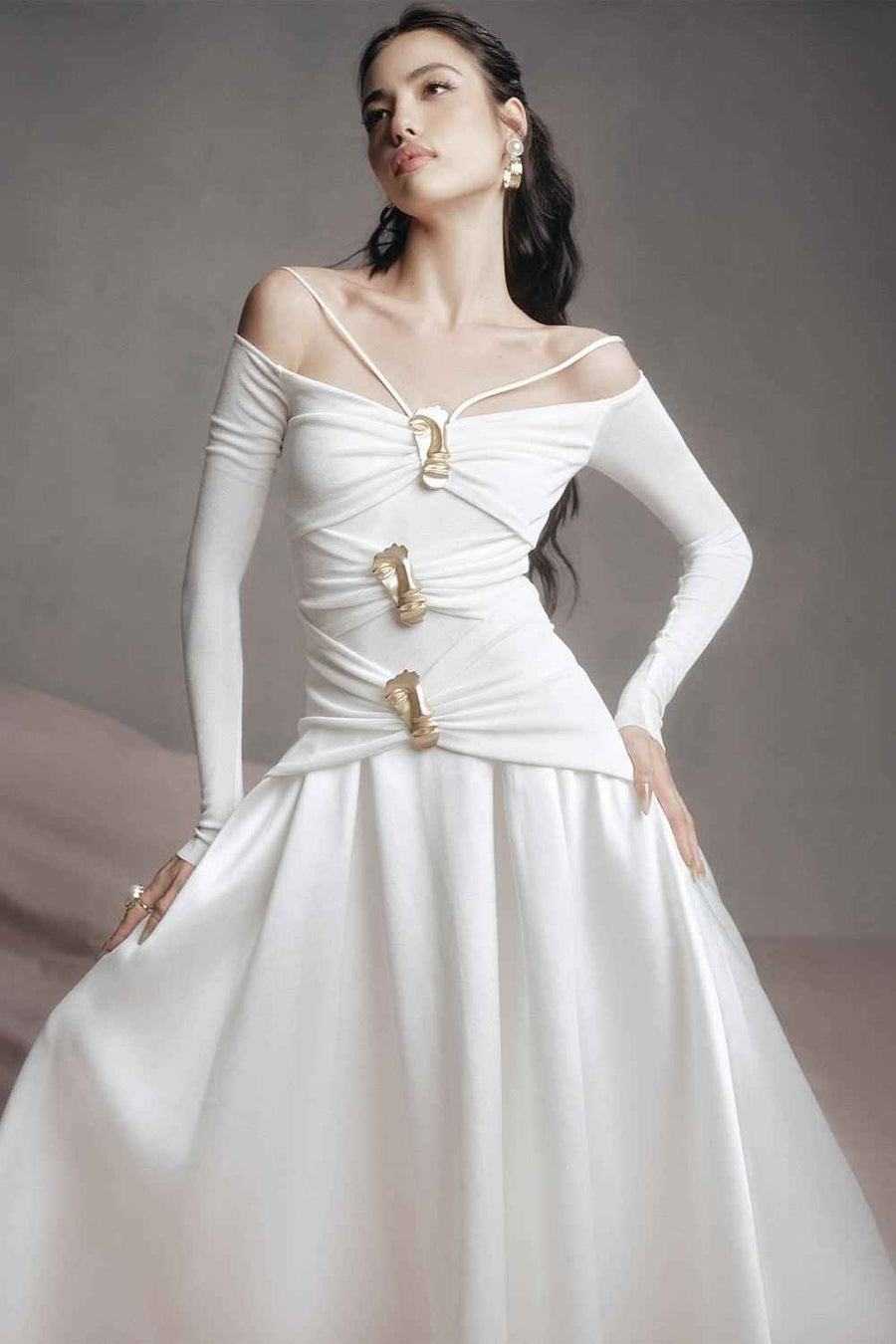 Soler A-line Cold Shoulder Sleeved Spandex Taffeta Maxi Dress White Maxi Dress LaLING