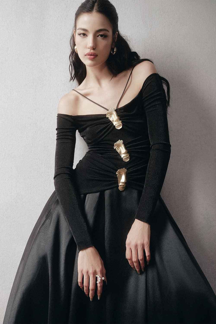 Soler A-line Cold Shoulder Sleeved Spandex Taffeta Maxi Dress Black Maxi Dress LaLING