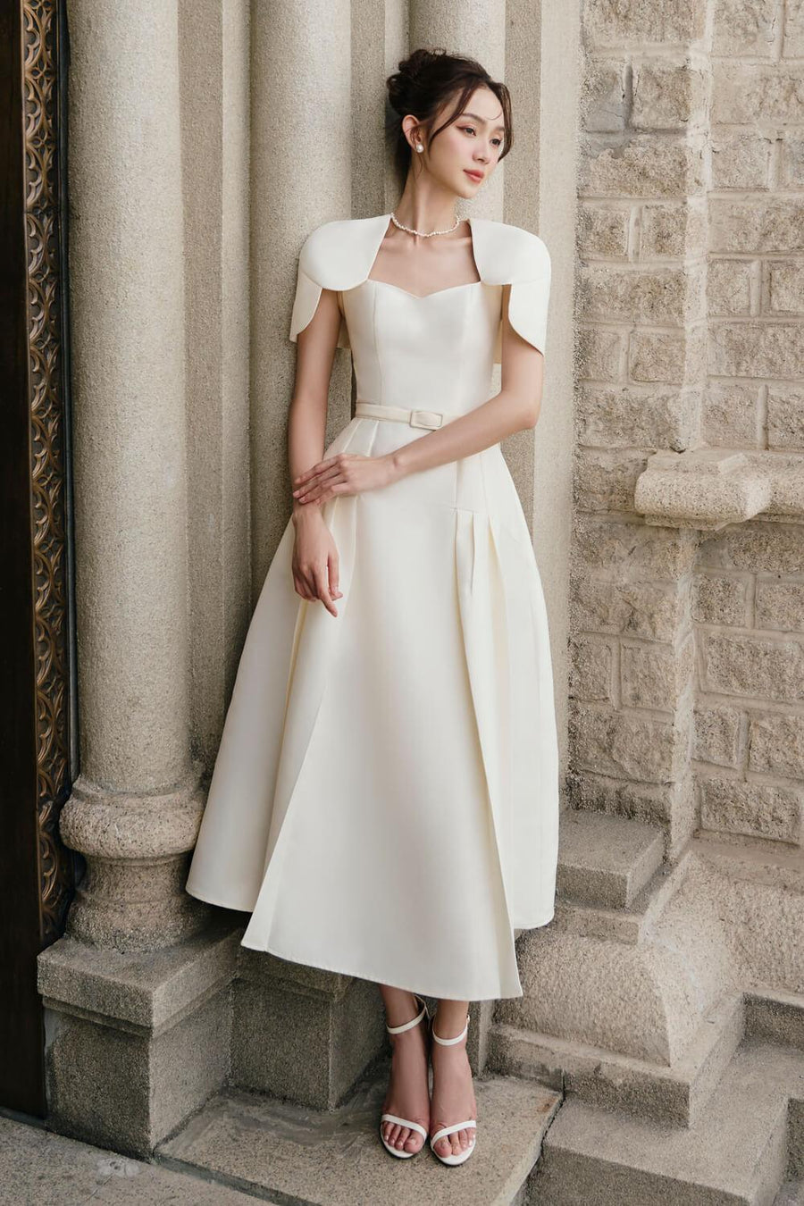 Swing A-line Queen Anne Neck Rayon Midi Dress Midi Dress Larmes