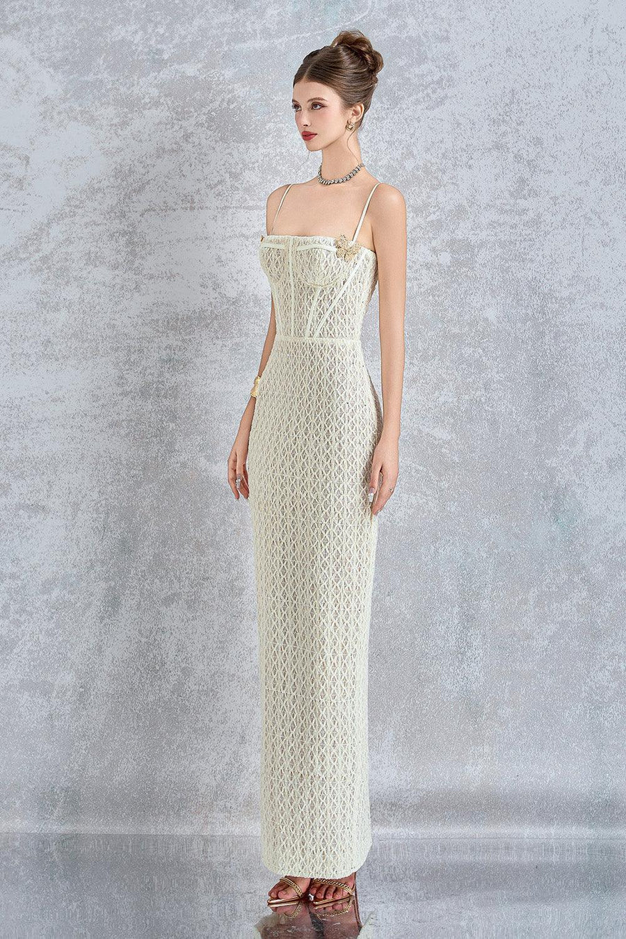 Sylphina Sheath Semi-Heart Neck Lace Maxi Dress Maxi Dress Calista de Minh Thanh