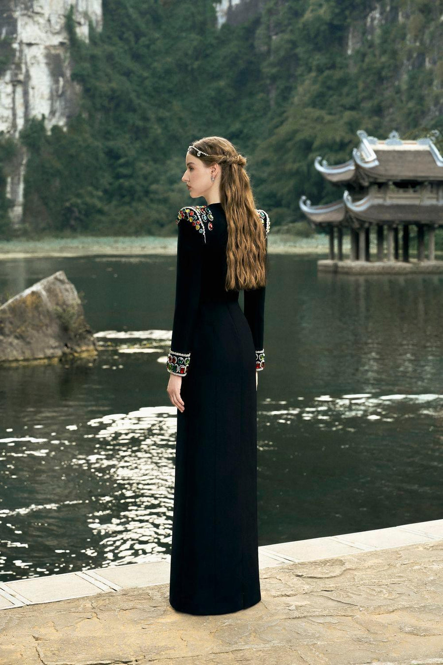 Venture Sheath Queen Anne Neck Velvet Floor Length Dress 5