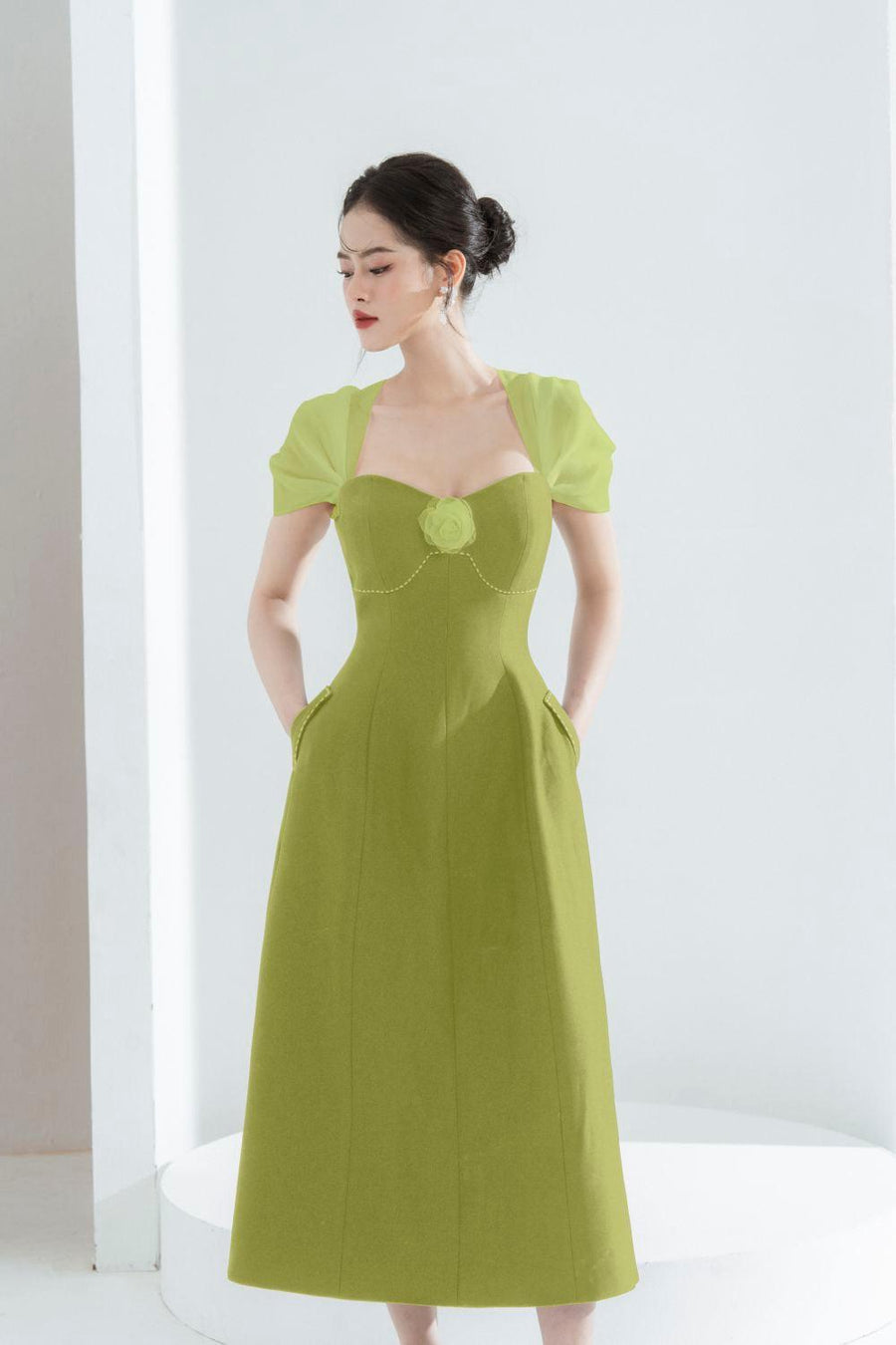 Vera A-line Semi-Heart Neck Polycotton Midi Dress Green Midi Dress Cordia