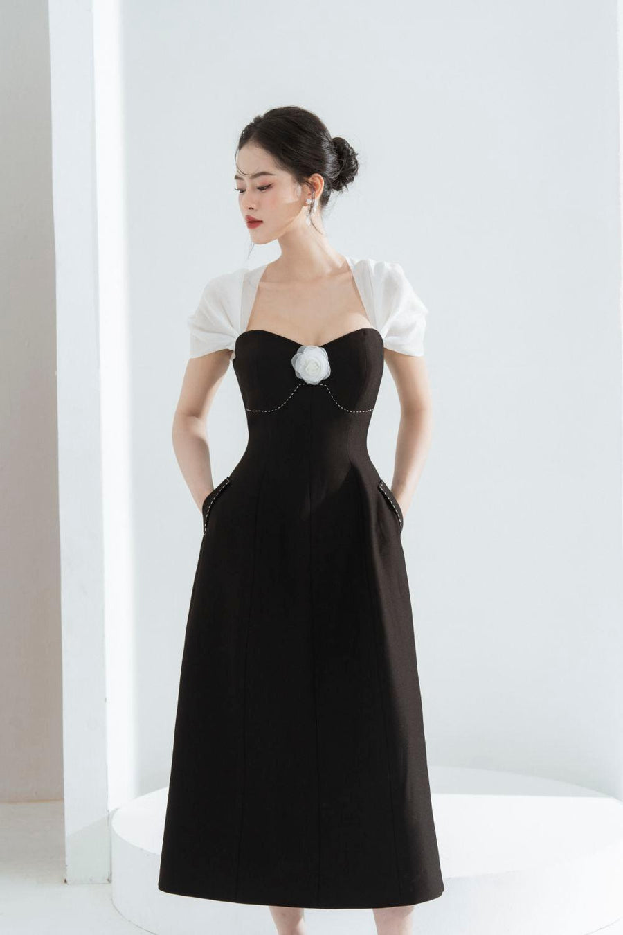 Vera A-line Semi-Heart Neck Polycotton Midi Dress Midi Dress Cordia