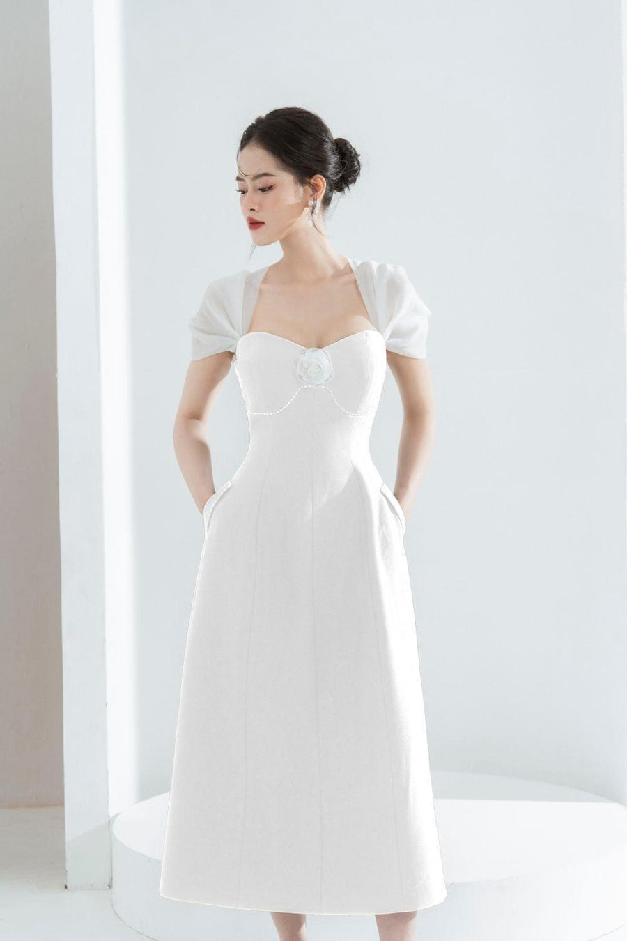 Vera A-line Semi-Heart Neck Polycotton Midi Dress White Midi Dress Cordia