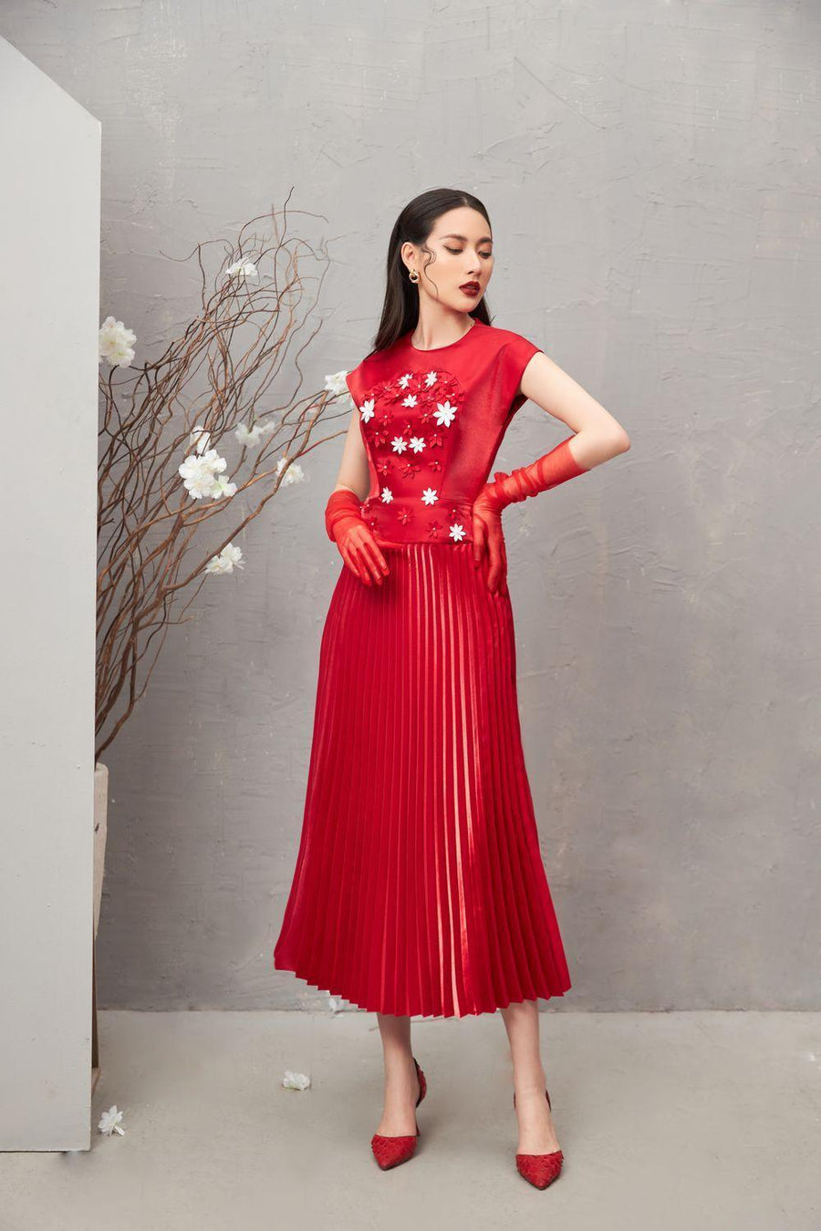 Veronica Pleated Round Neck Taffeta Midi Dress 3