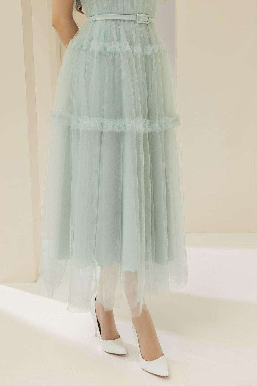Viana Gathered Square Neck Tulle Midi Dress 26