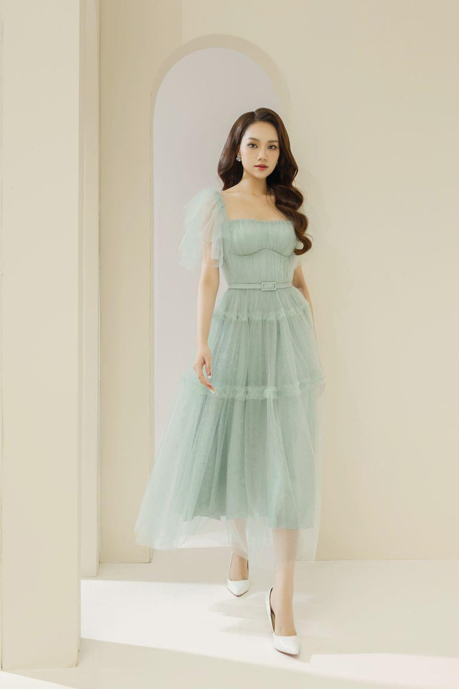 Viana Gathered Square Neck Tulle Midi Dress 33