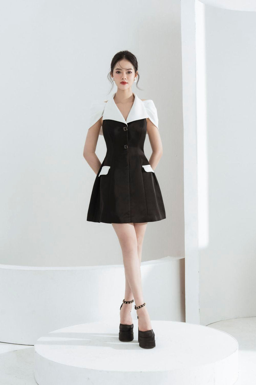 Yumi A-line Cold Shoulder Sleeved Chanel Mini Dress Mini Dress Cordia