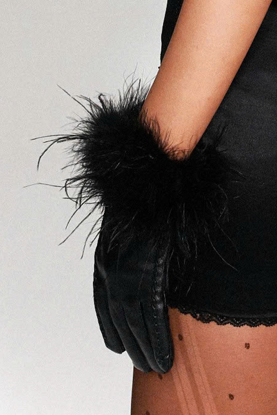 Aya Fringed Leather Gloves 6