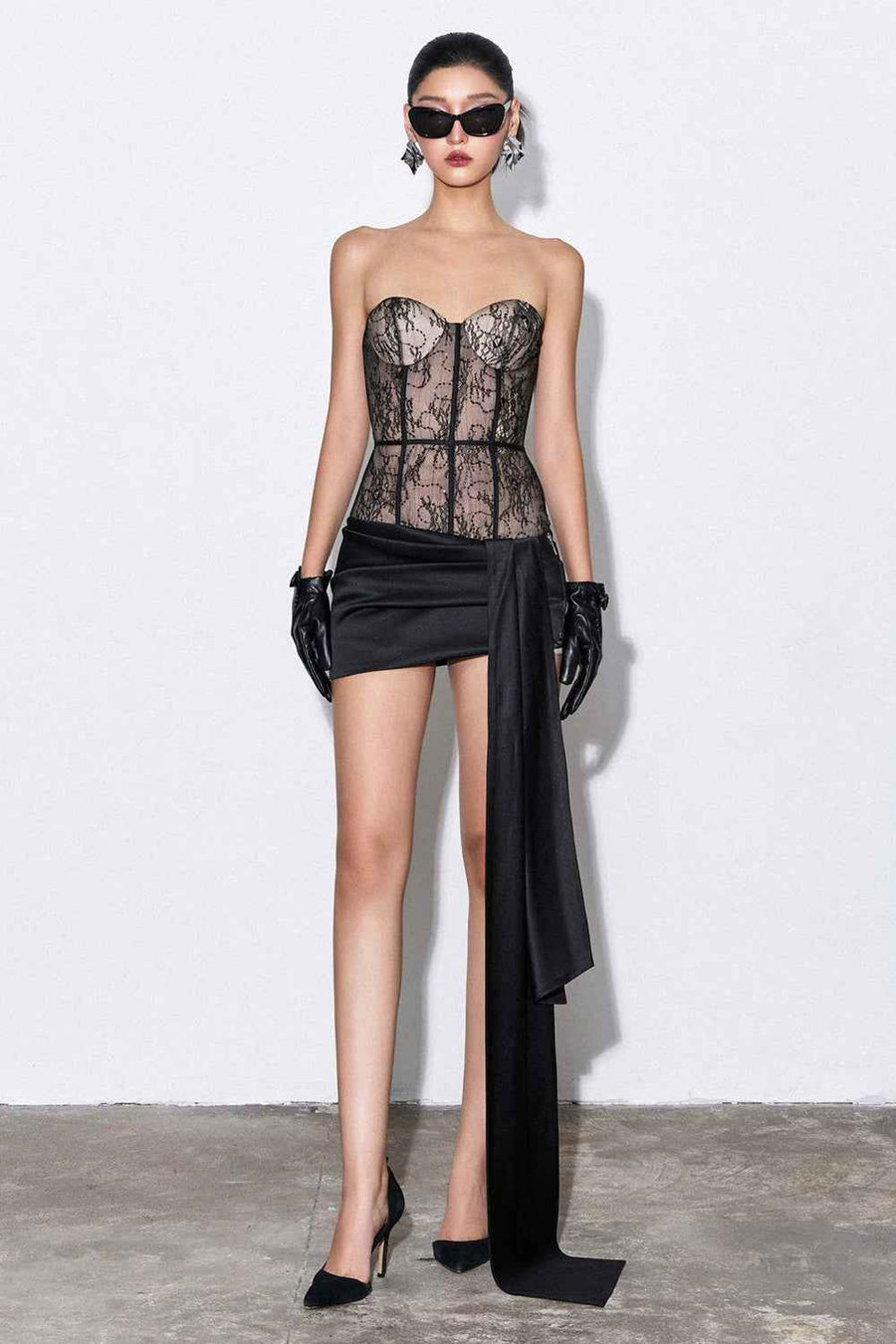 Lex Bodycon Chest Cup Lace Mini Dress