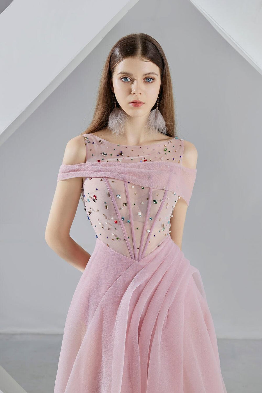 Zariyah Slit Open Shoulder Organza Midi Dress 2